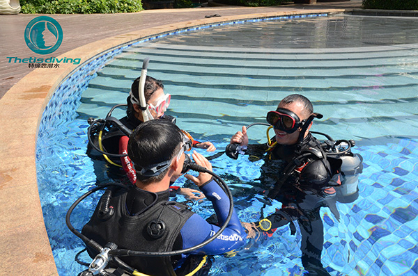 12/12正式上線！PADI 最新課程【休閑潛水員Resort Diver】 丨 一天拿證，潛遍全球